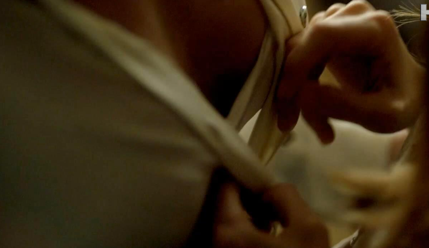 Rooney Mara and Catherine Zeta-Jones lesbian kissing and then making out more passionately