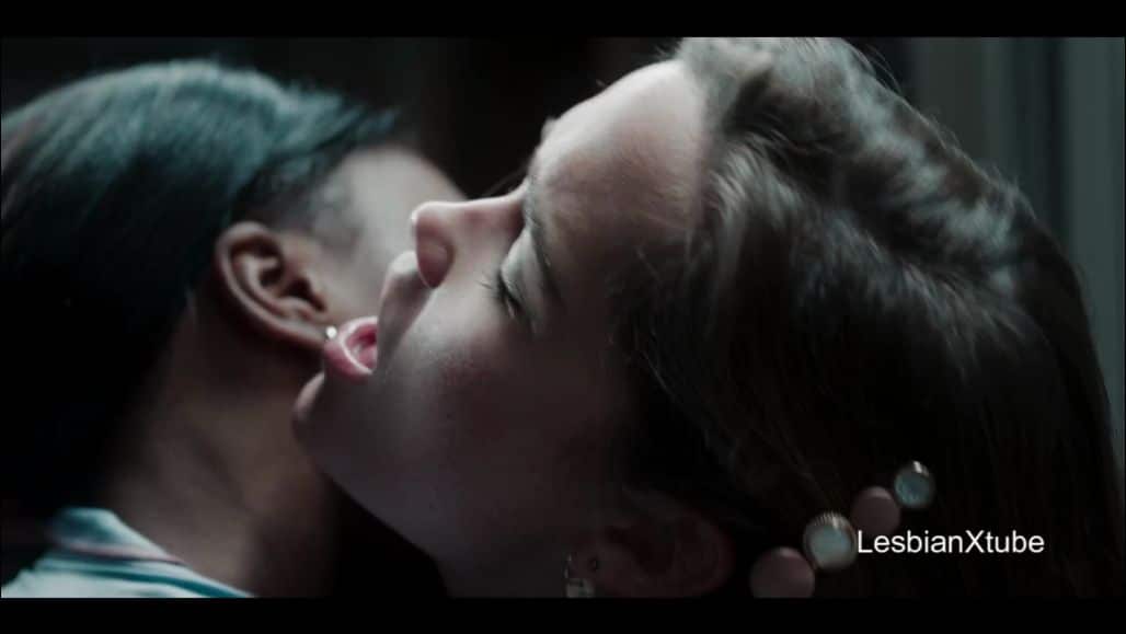 Enemies to Lovers Lesbian Kiss – Sarah Catherine Hook & Imani Lewis