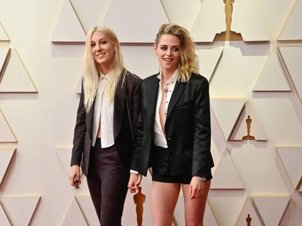 Top Lesbian Celebrity Couples : Famous Hollywood Love Stories That Inspire Millions 6 alamy 2J1RWEK
