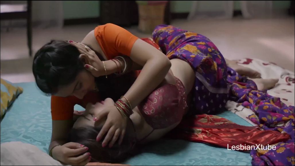 Hottest Lesbian Scene Featuring Manpreet Kaur and Nikhita Chopra