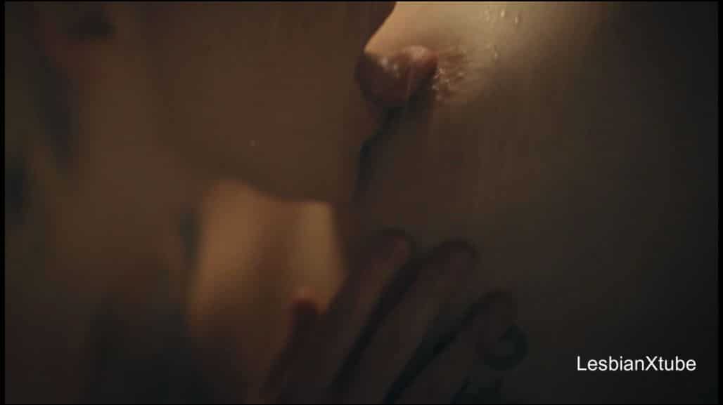 Renee Thompson Sucking Rachel Payne Tits & Vice Versa